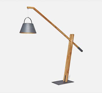 Lampadaire D'extérieur Solaire Cadre Bois Teck Suns Jane Gris