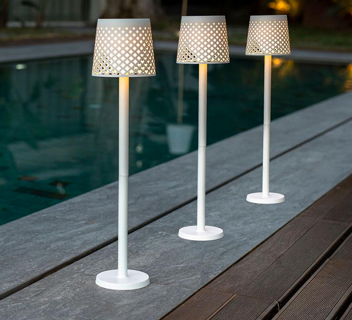 Lampe Solaire + Rechargeable 5 en 1 Greta Blanc Lampe D'extérieur Solaire