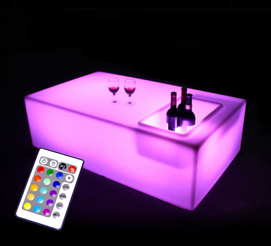 Table Lumineuse LED basse L120 cm Rectangulaire Extérieure Sans Fil -  Mobilier Lumineux